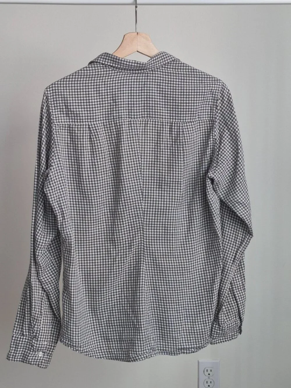 Frank & Eileen Barry Shirt Women’s L Gray White Gingham 100% Cotton Made USA